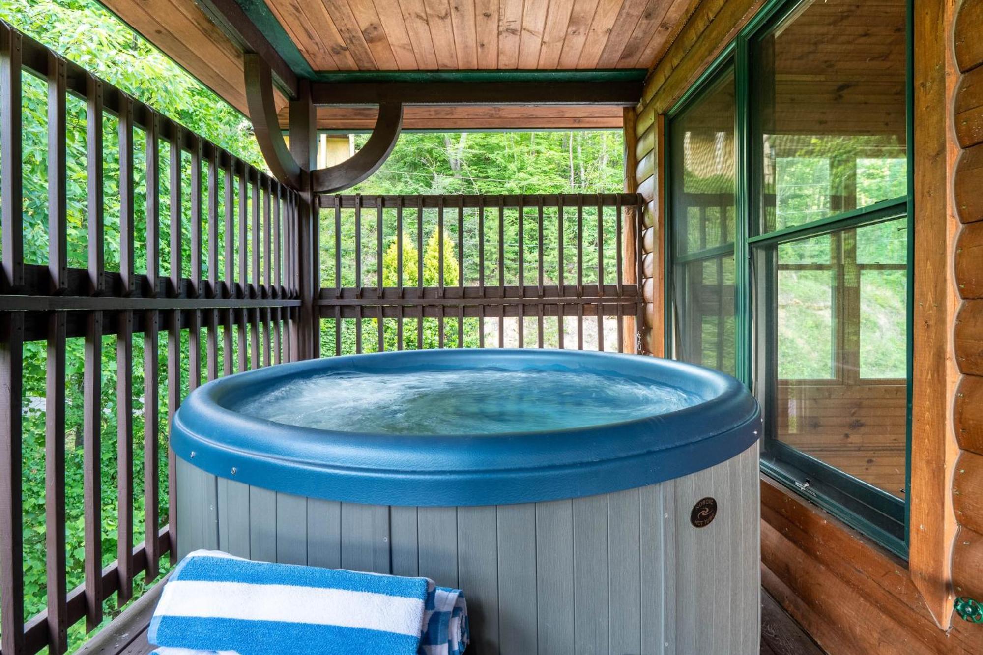 Hickory Ridge By Avantstay Incredible Private Elevated Cabin Sleeps 20 Gatlinburg Εξωτερικό φωτογραφία